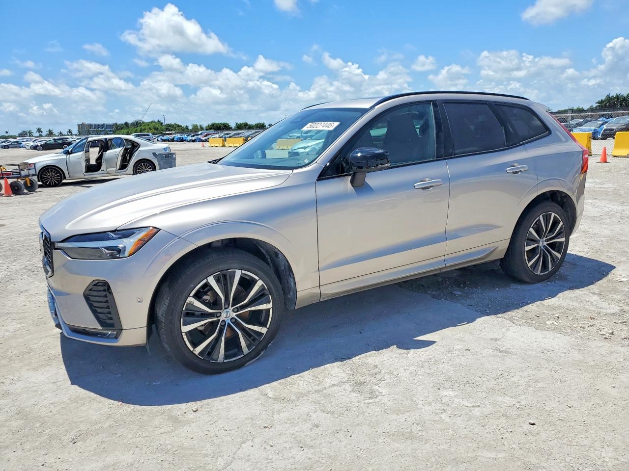 2024 VOLVO XC60