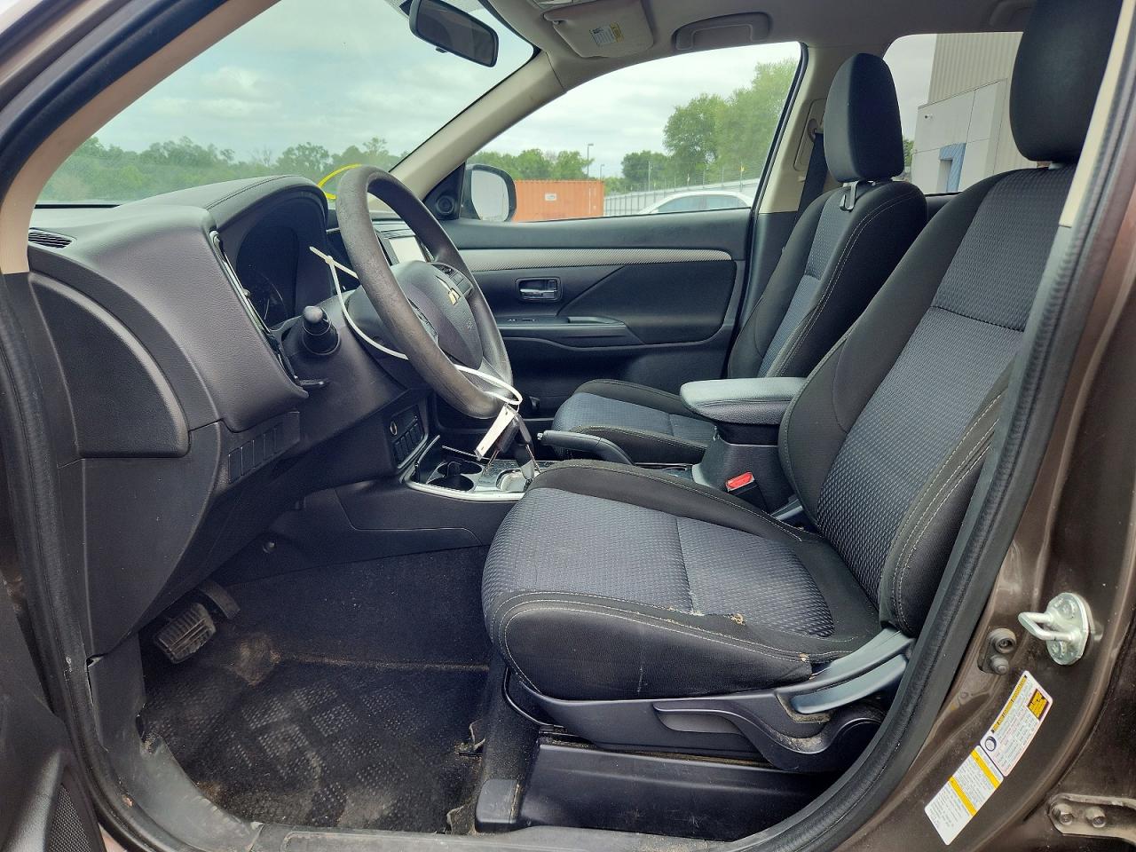 2018 MITSUBISHI OUTLANDER