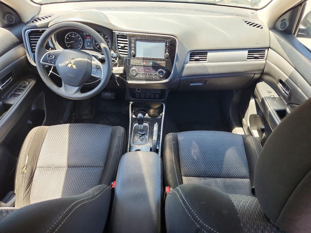 2018 MITSUBISHI OUTLANDER
