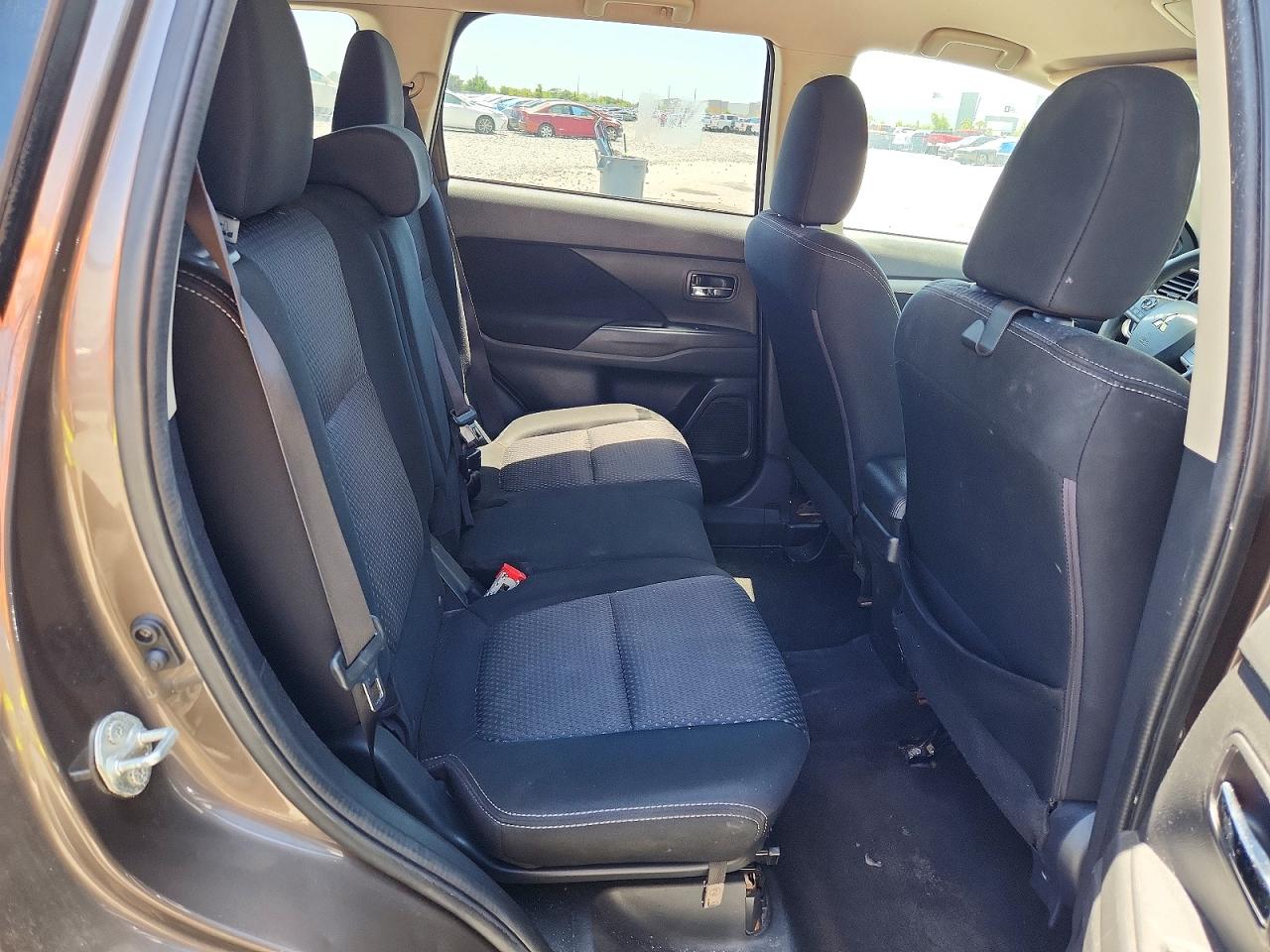2018 MITSUBISHI OUTLANDER