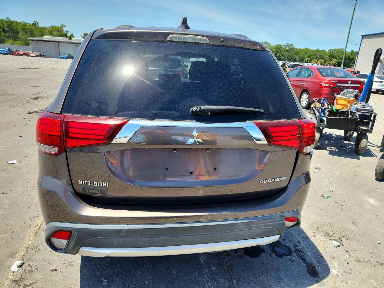 2018 MITSUBISHI OUTLANDER