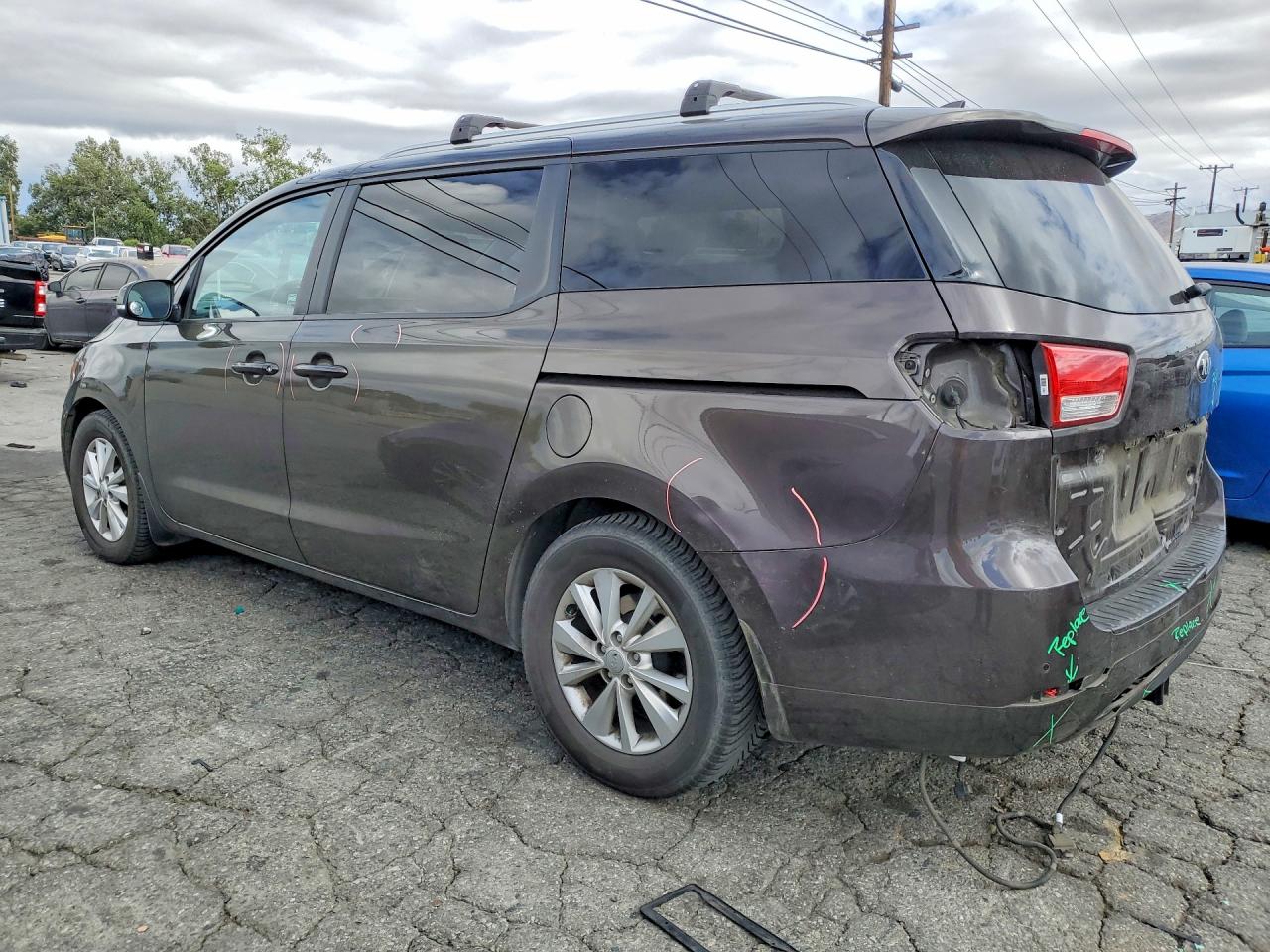 2016 KIA SEDONA