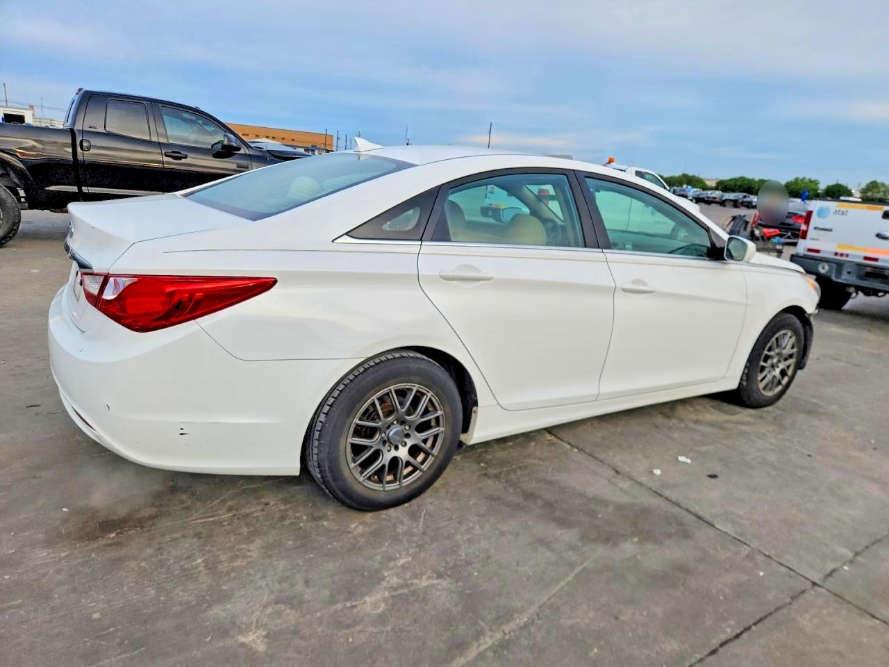2013 HYUNDAI SONATA