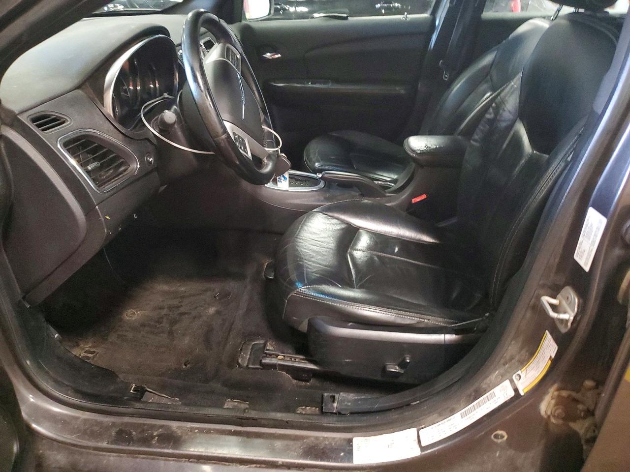 2014 CHRYSLER 200
