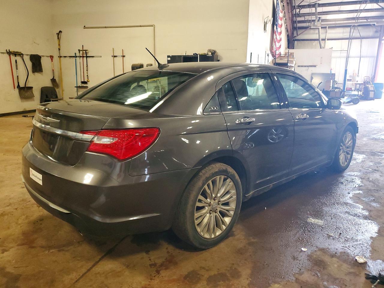 2014 CHRYSLER 200