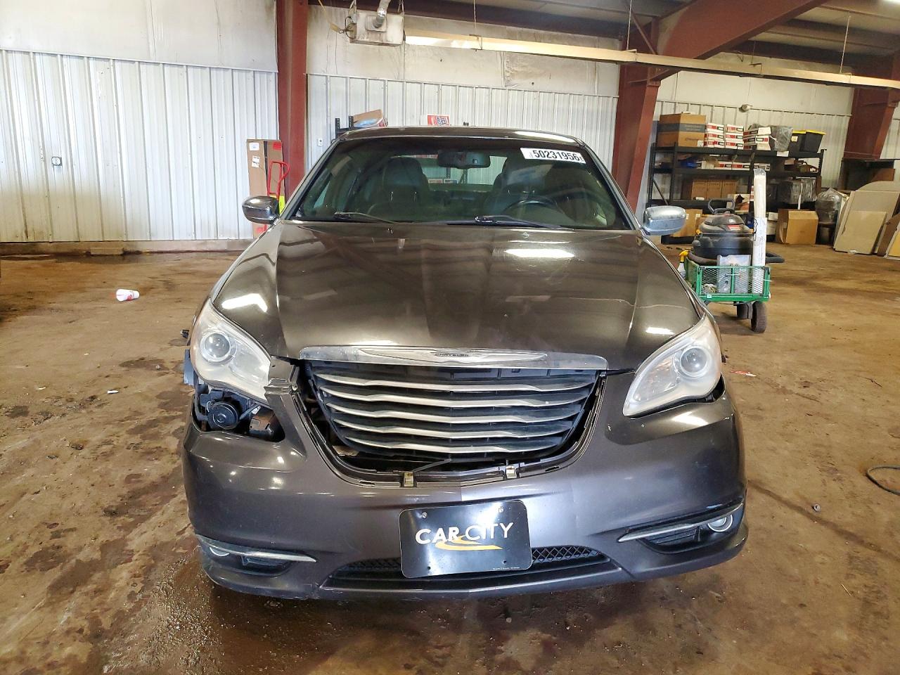 2014 CHRYSLER 200