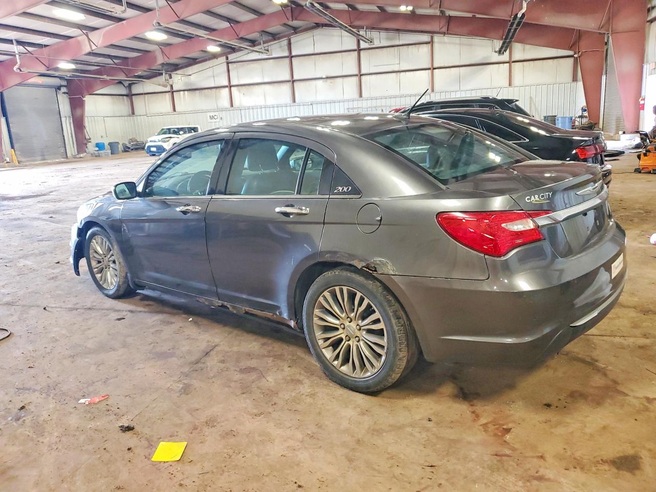 2014 CHRYSLER 200