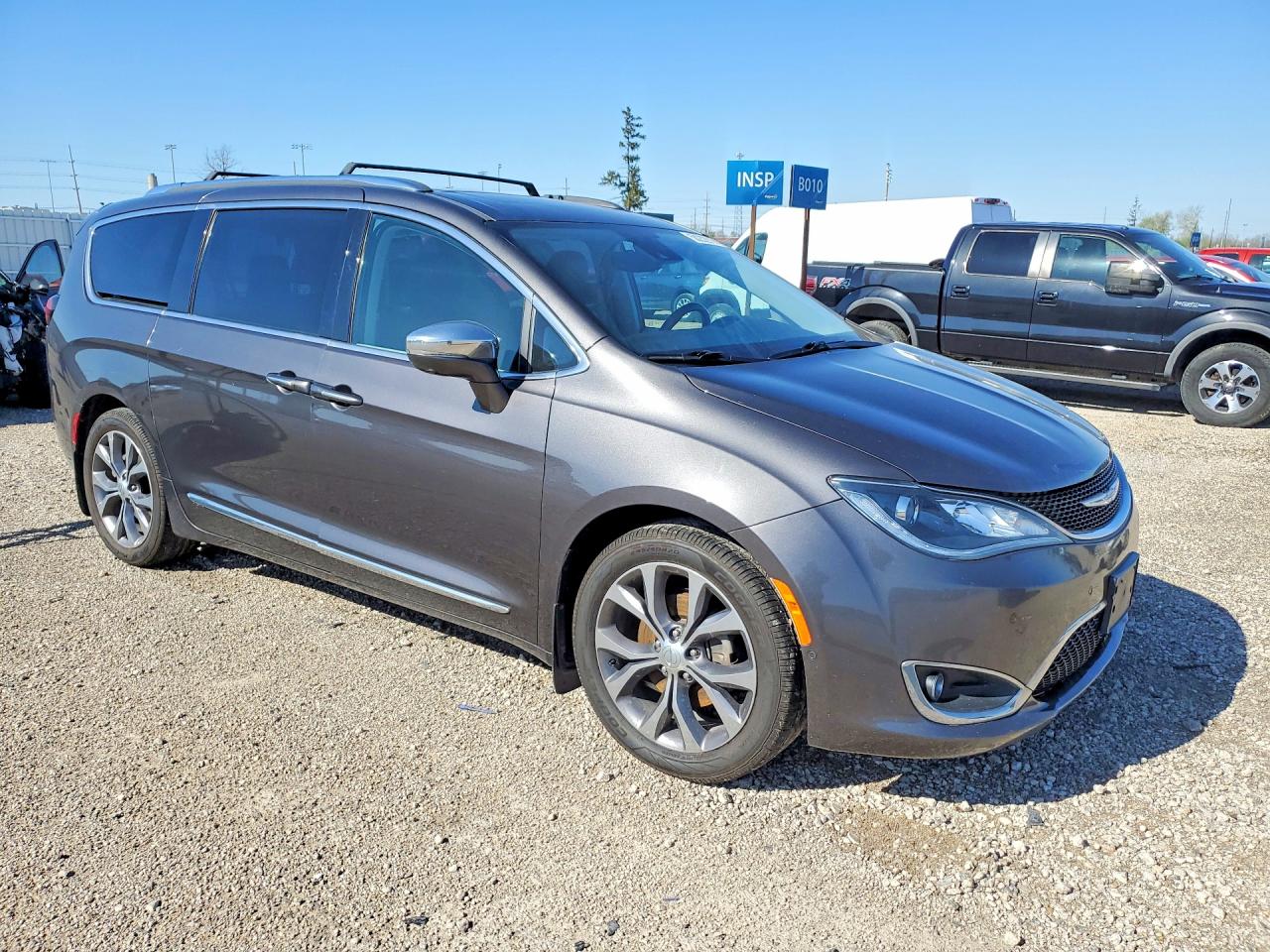 2017 CHRYSLER PACIFICA