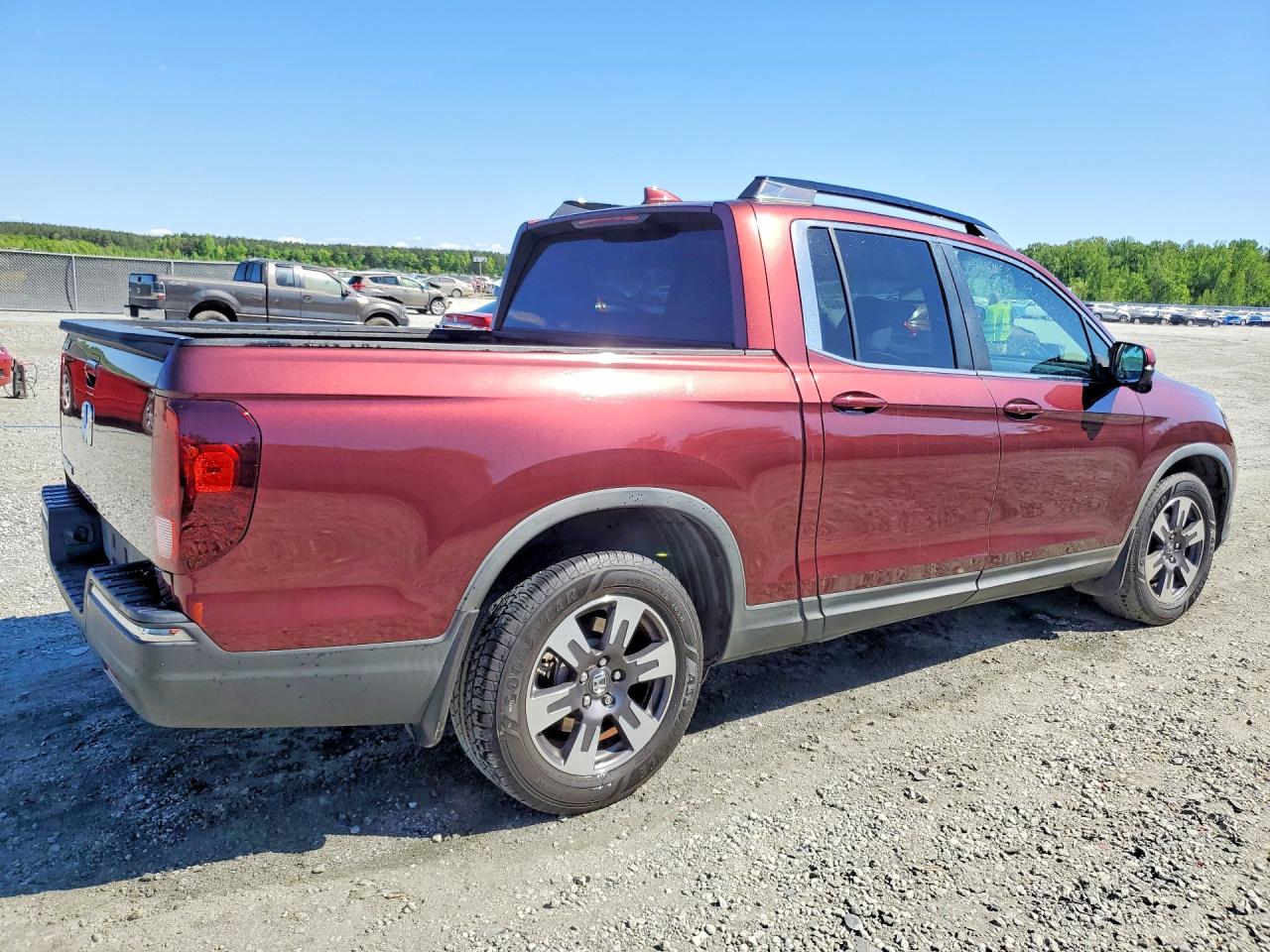 2017 HONDA RIDGELINE