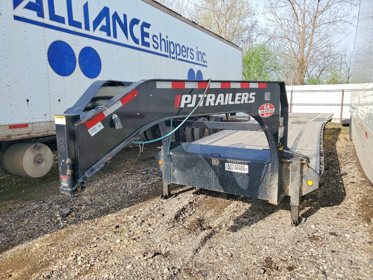 2025 PJ'S TRAILERS