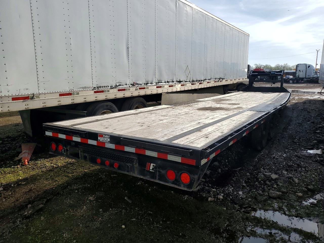 2025 PJ'S TRAILERS