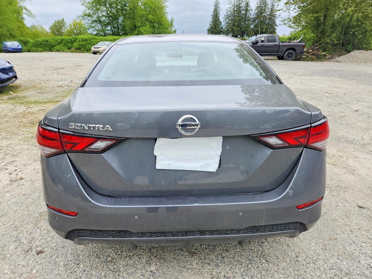 2022 NISSAN SENTRA