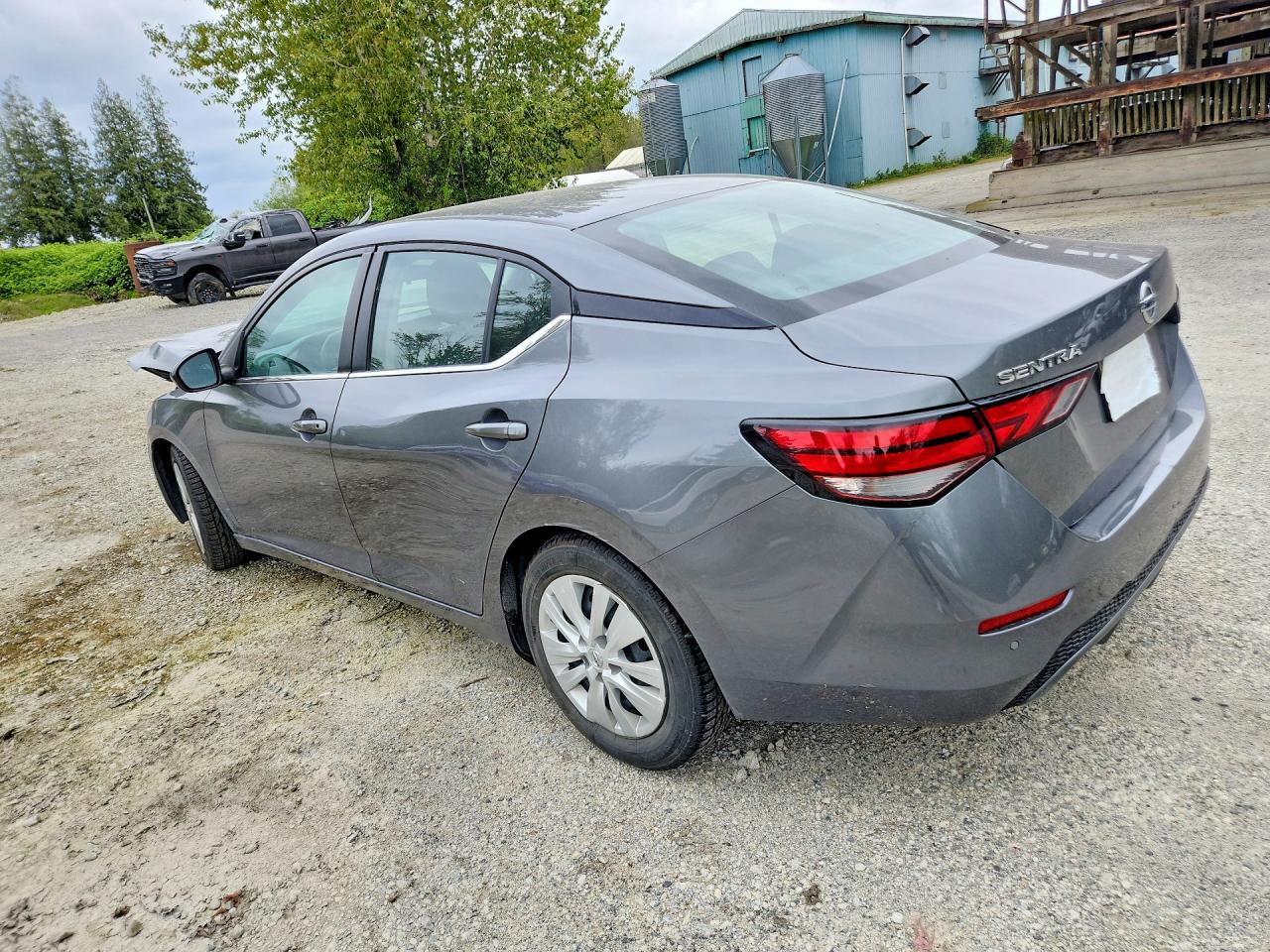 2022 NISSAN SENTRA