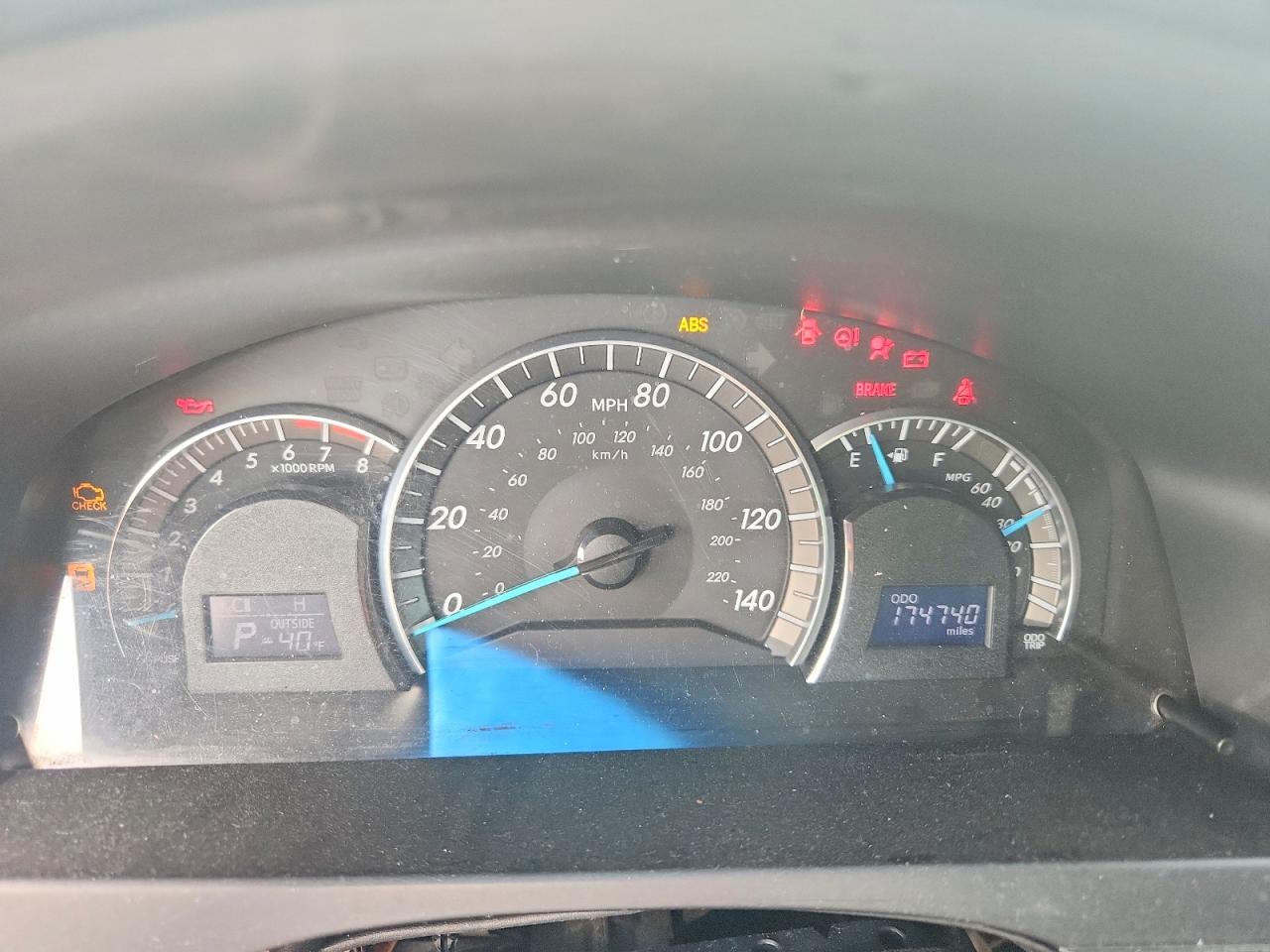 2012 TOYOTA CAMRY