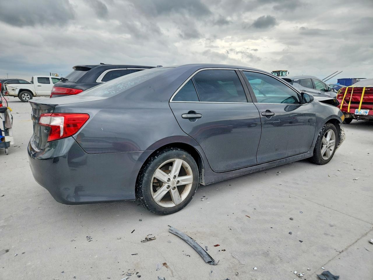 2012 TOYOTA CAMRY