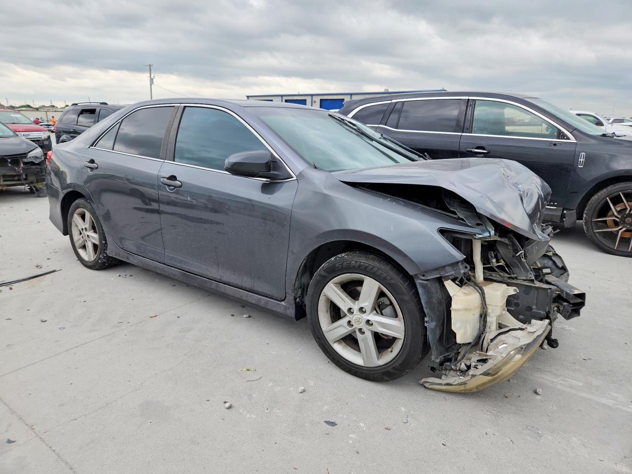 2012 TOYOTA CAMRY