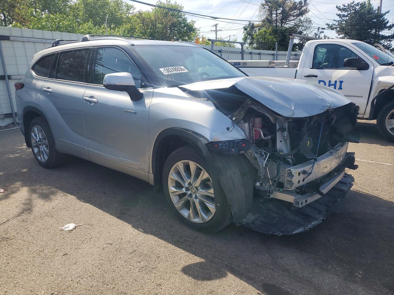 2020 TOYOTA HIGHLANDER