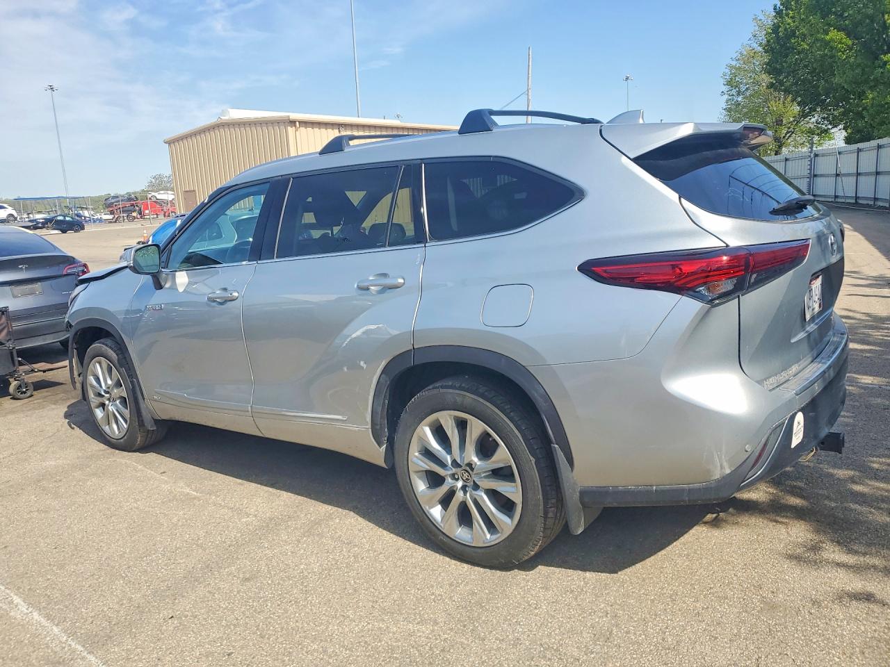 2020 TOYOTA HIGHLANDER
