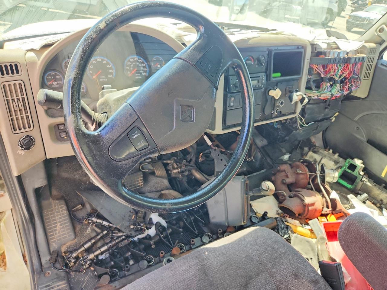 2014 INTERNATIONAL 4000 SERIE