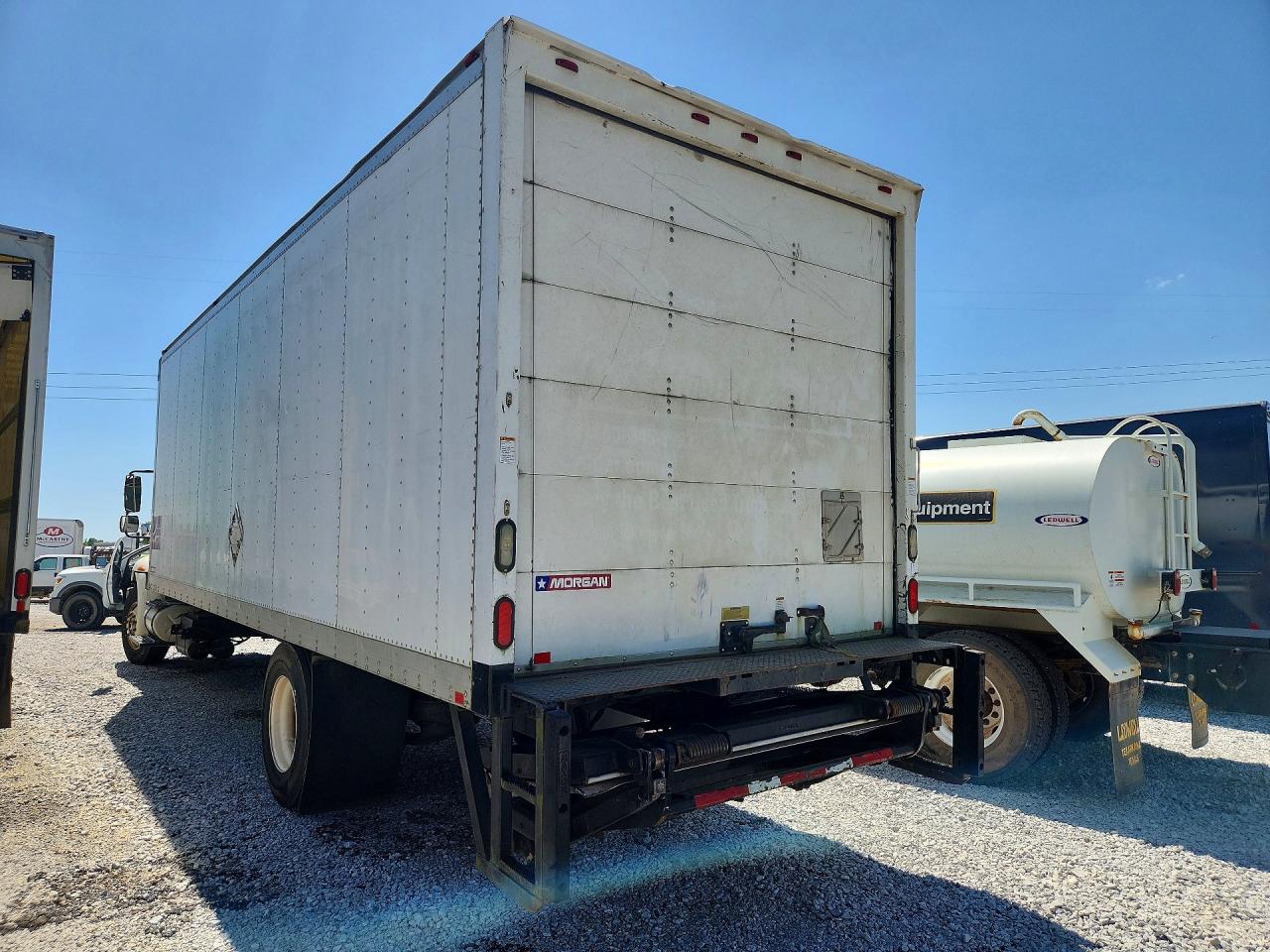 2014 INTERNATIONAL 4000 SERIE