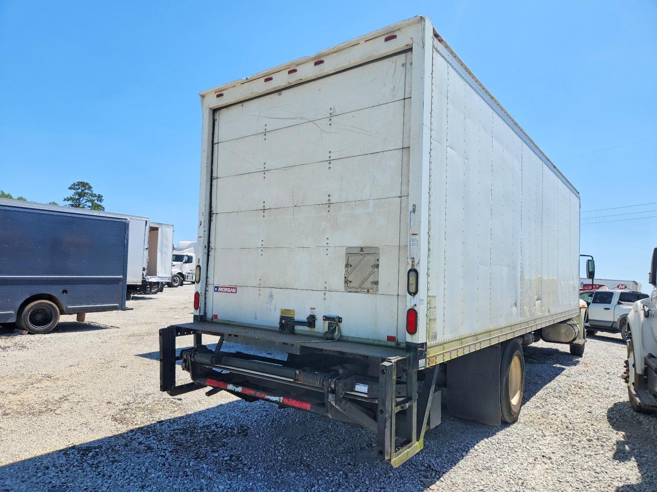 2014 INTERNATIONAL 4000 SERIE