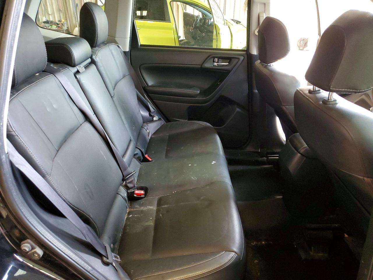 2017 SUBARU FORESTER