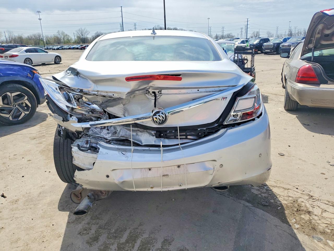 2013 BUICK REGAL
