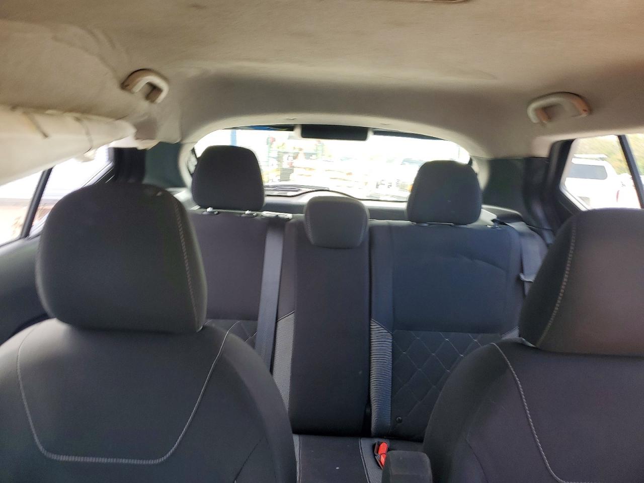 2021 NISSAN KICKS