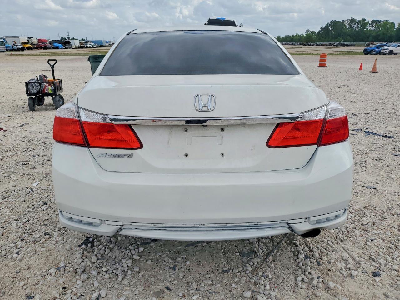 2015 HONDA ACCORD