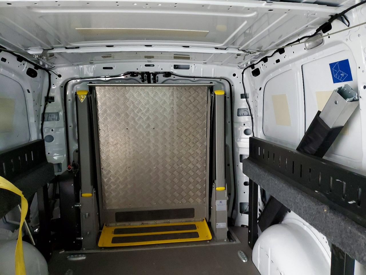 2023 MERCEDES BENZ METRIS