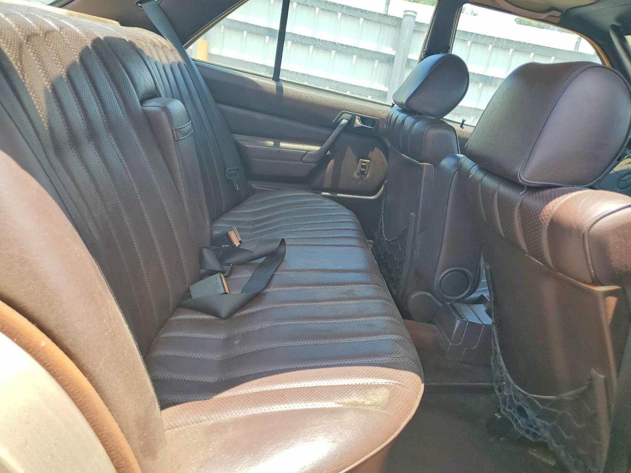 1988 MERCEDES BENZ 190-CLASS