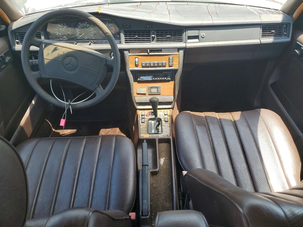 1988 MERCEDES BENZ 190-CLASS