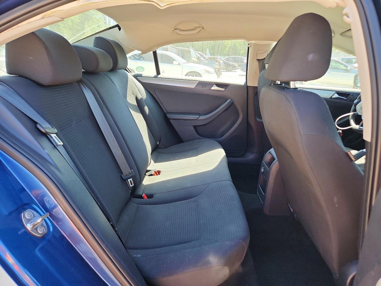 2016 VOLKSWAGEN JETTA