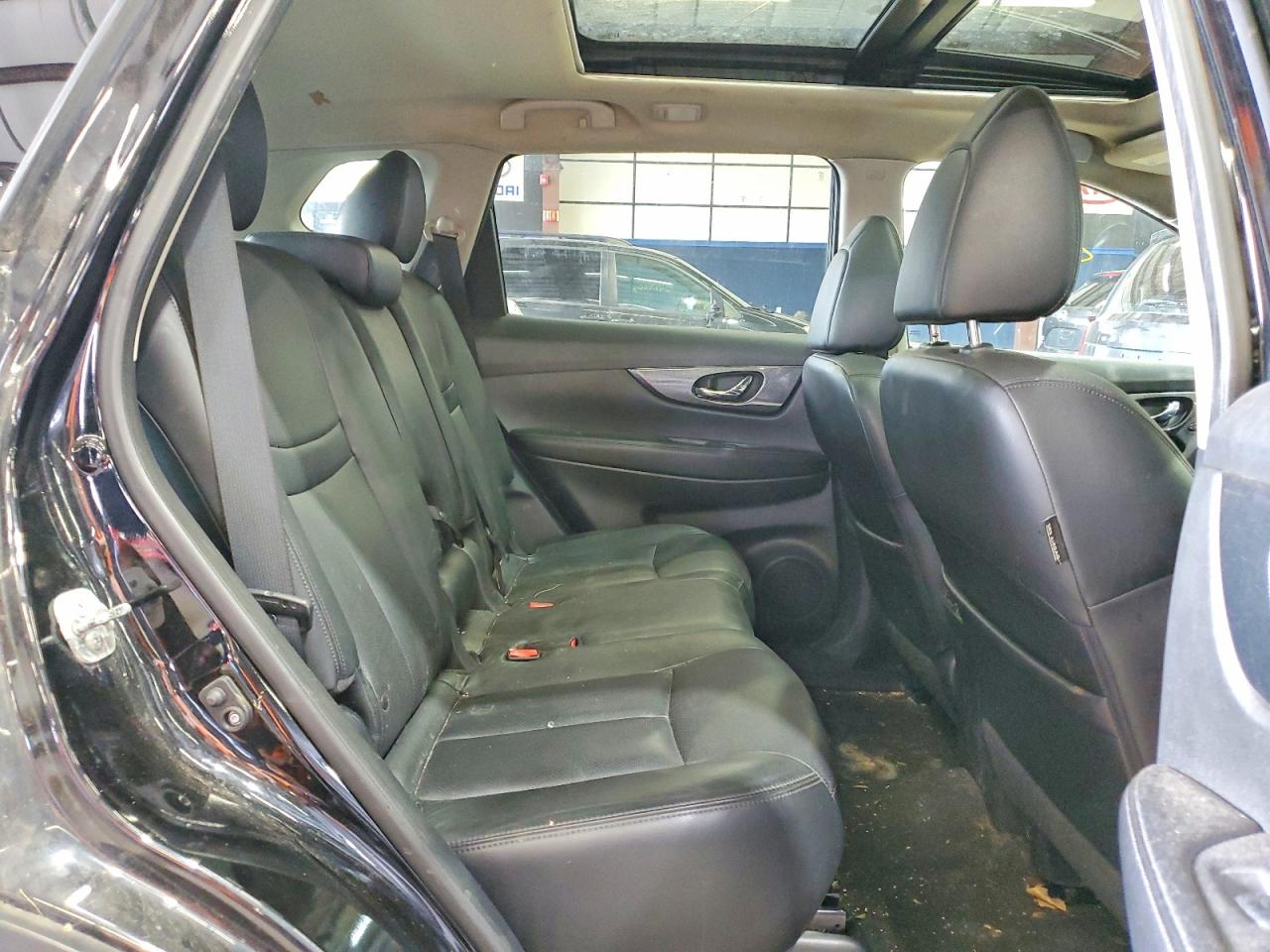 2014 NISSAN ROGUE