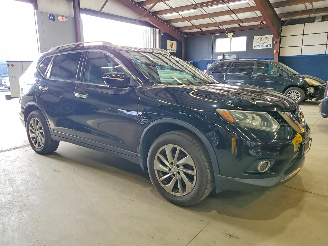 2014 NISSAN ROGUE
