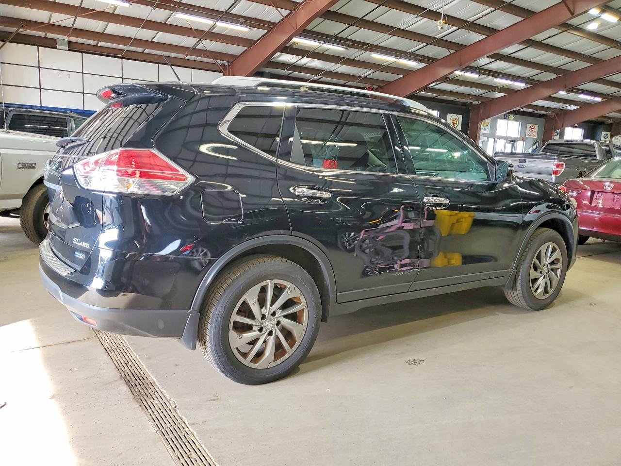 2014 NISSAN ROGUE