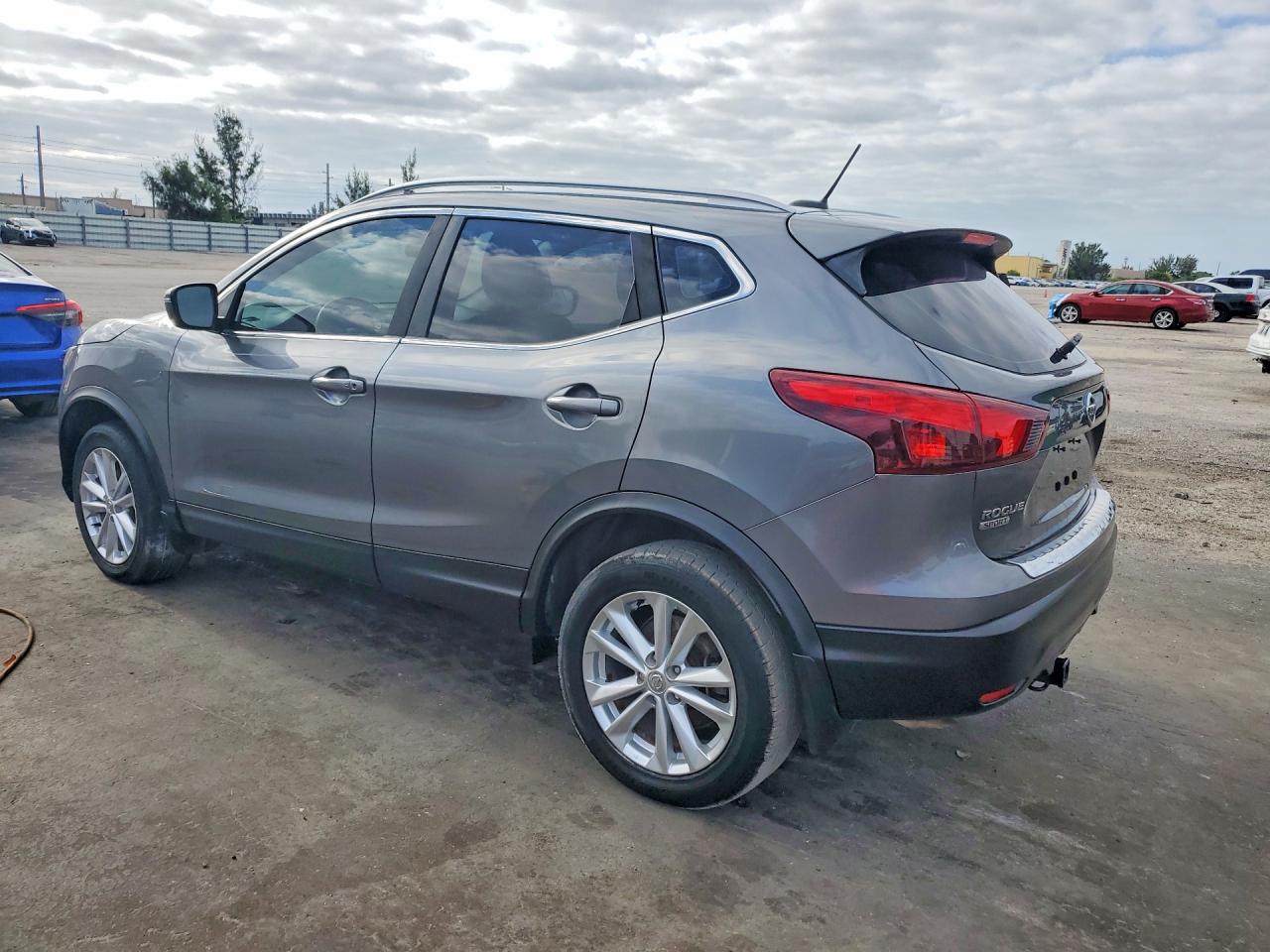 2018 NISSAN ROGUE