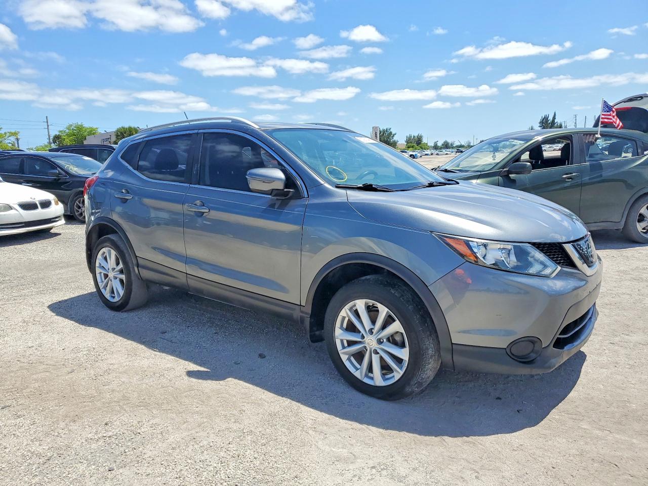 2018 NISSAN ROGUE