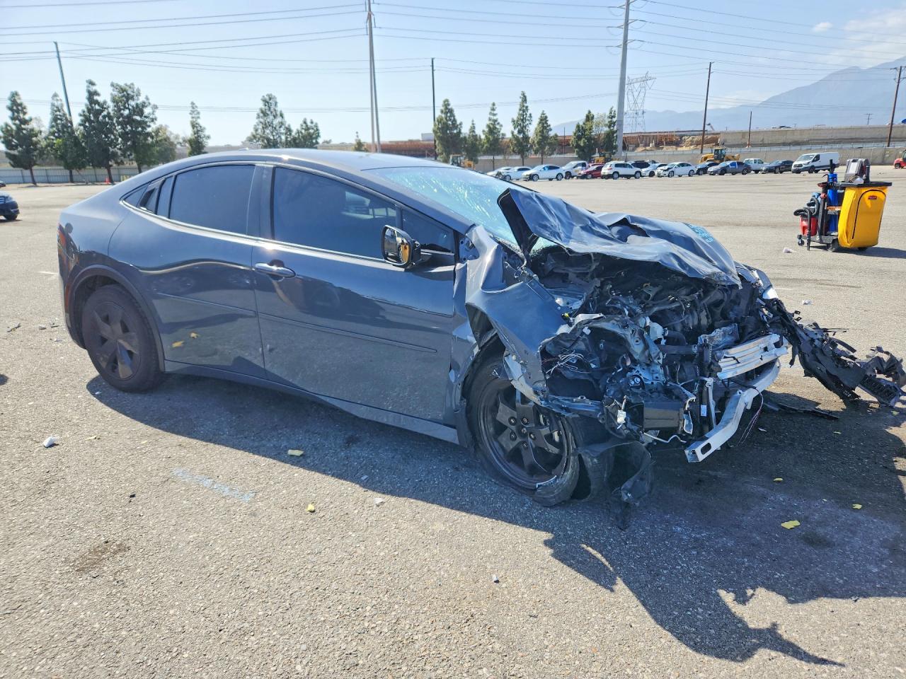 2024 TOYOTA PRIUS