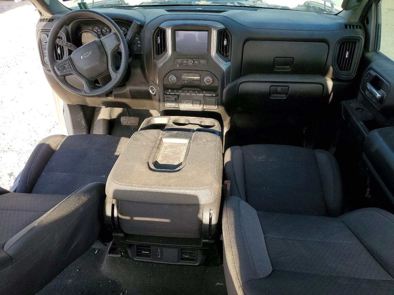 2025 CHEVROLET SILVERADO