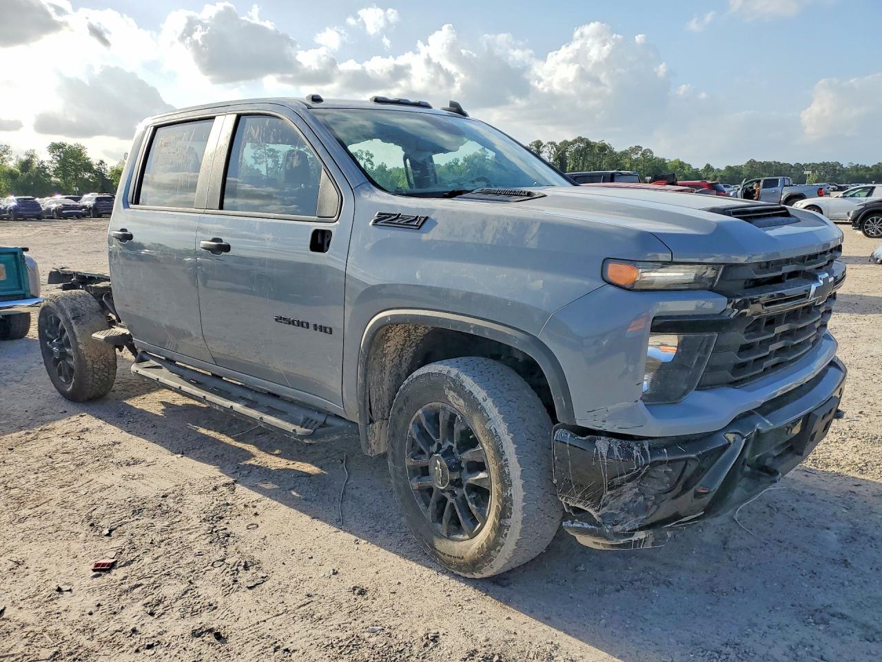 2025 CHEVROLET SILVERADO
