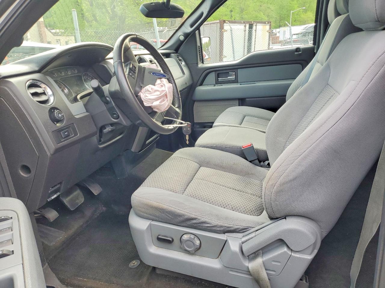 2012 FORD F150