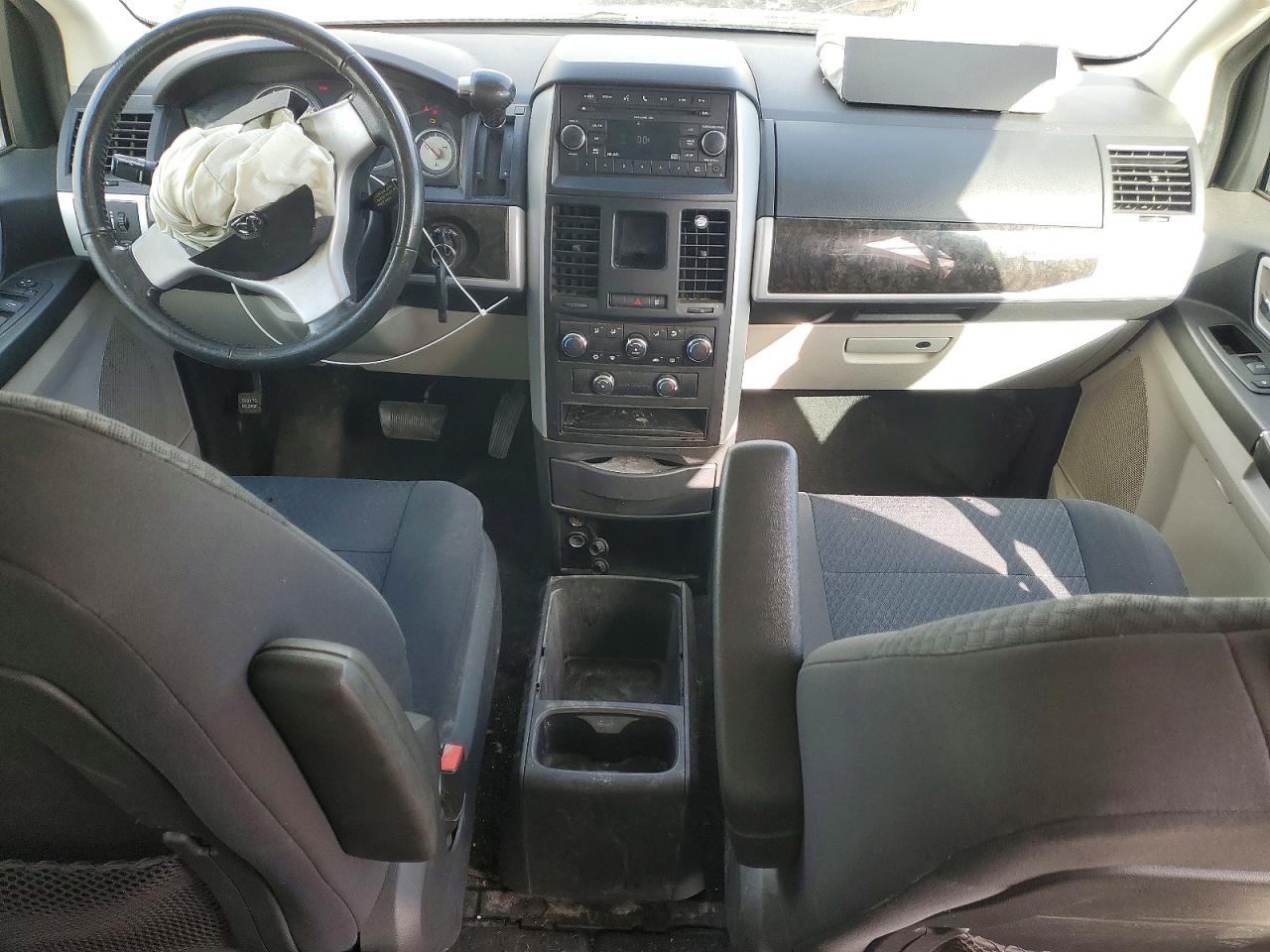 2010 DODGE CARAVAN