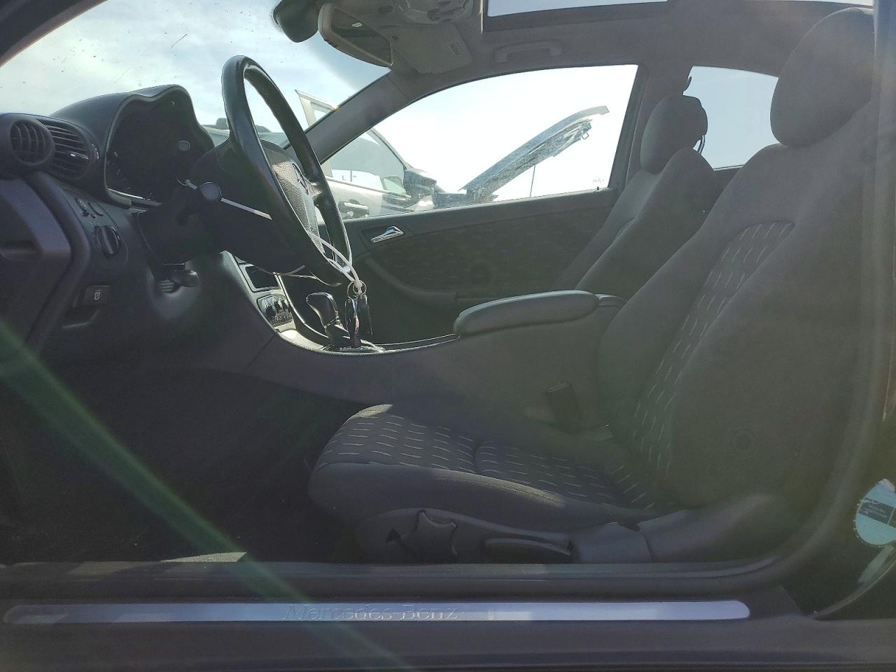 2002 MERCEDES-BENZ C-CLASS