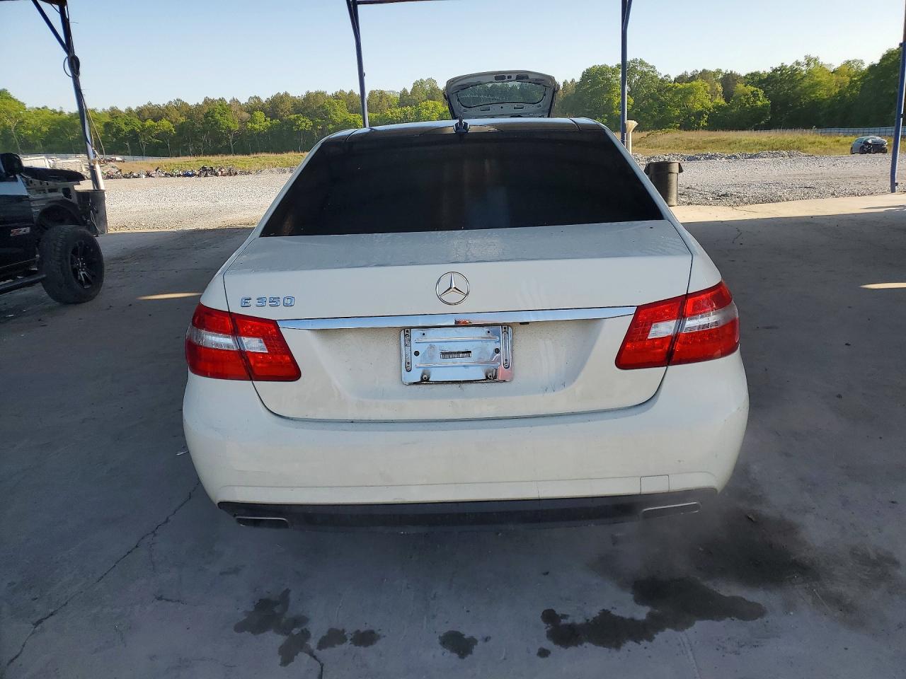 2010 MERCEDES-BENZ E-CLASS