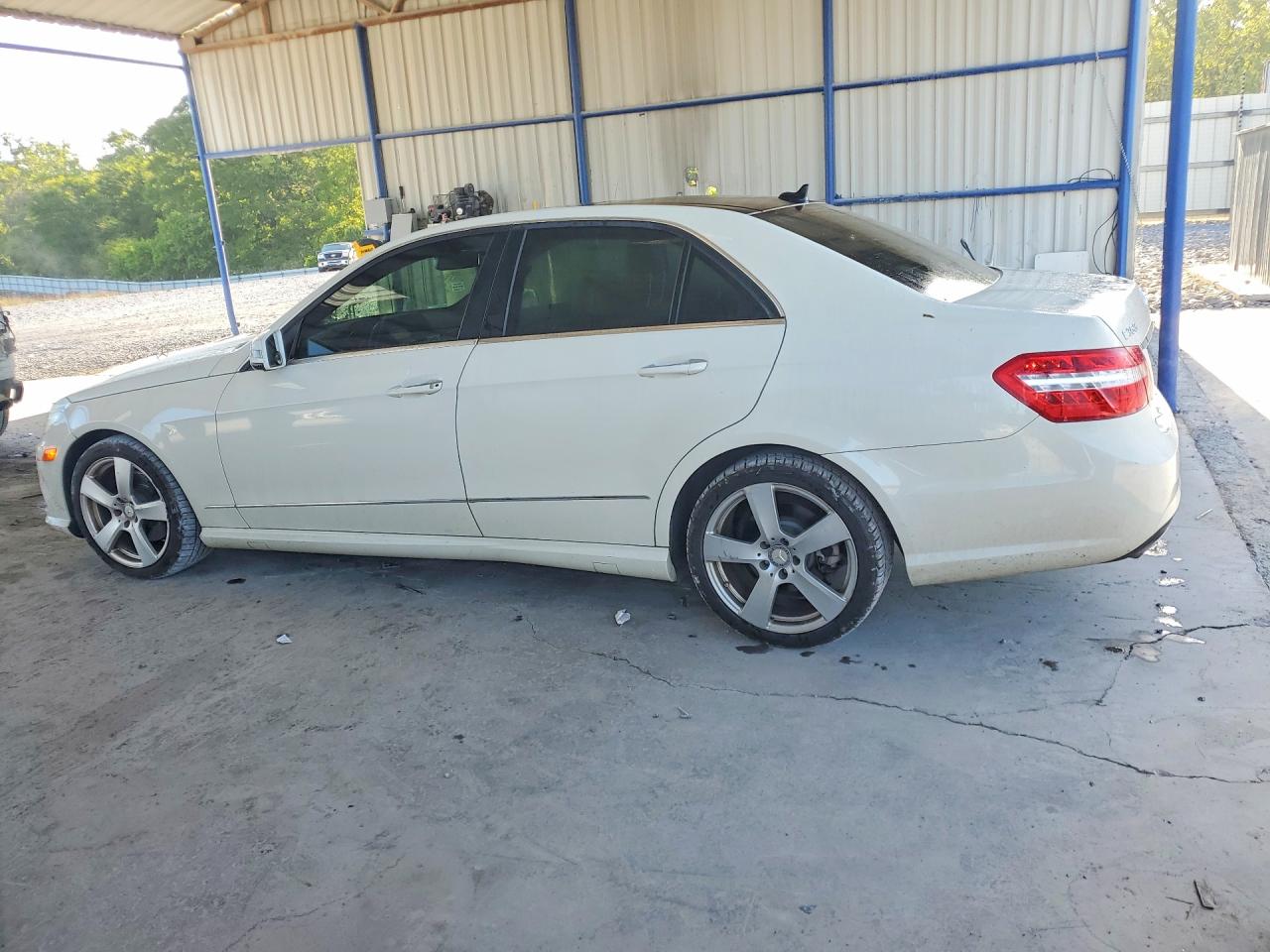 2010 MERCEDES-BENZ E-CLASS