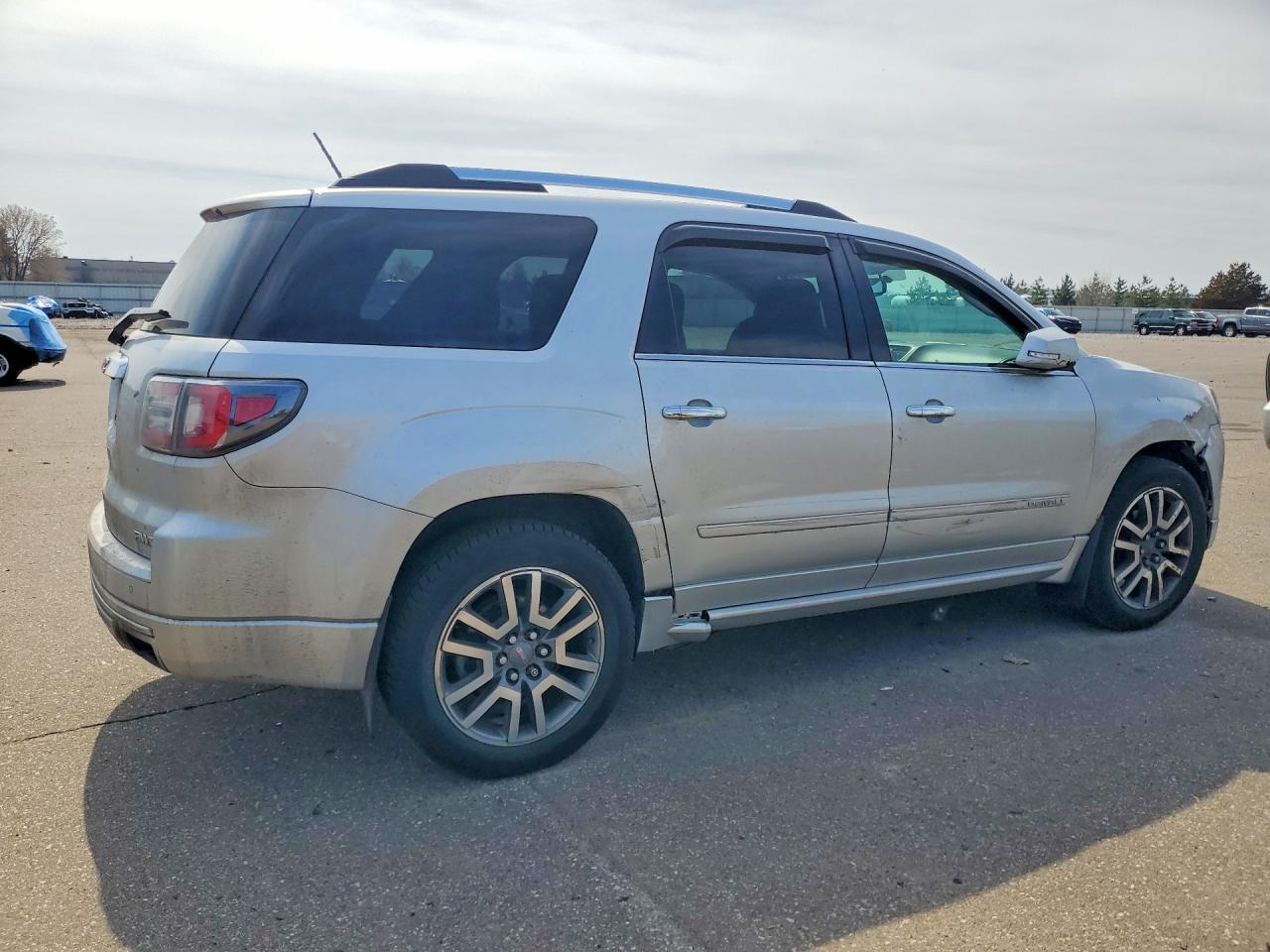 2013 GMC ACADIA DEN