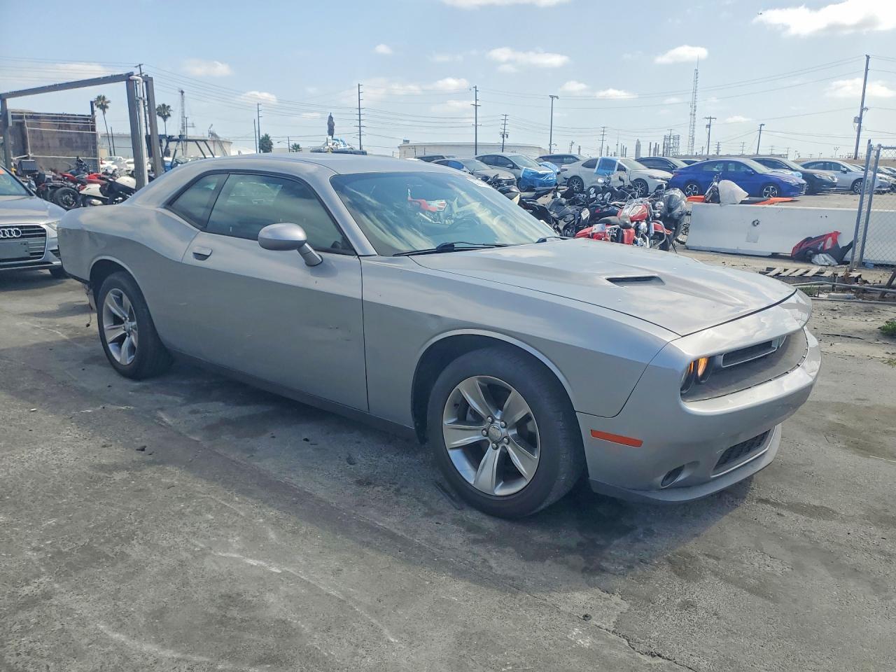 2016 DODGE CHALLENGER