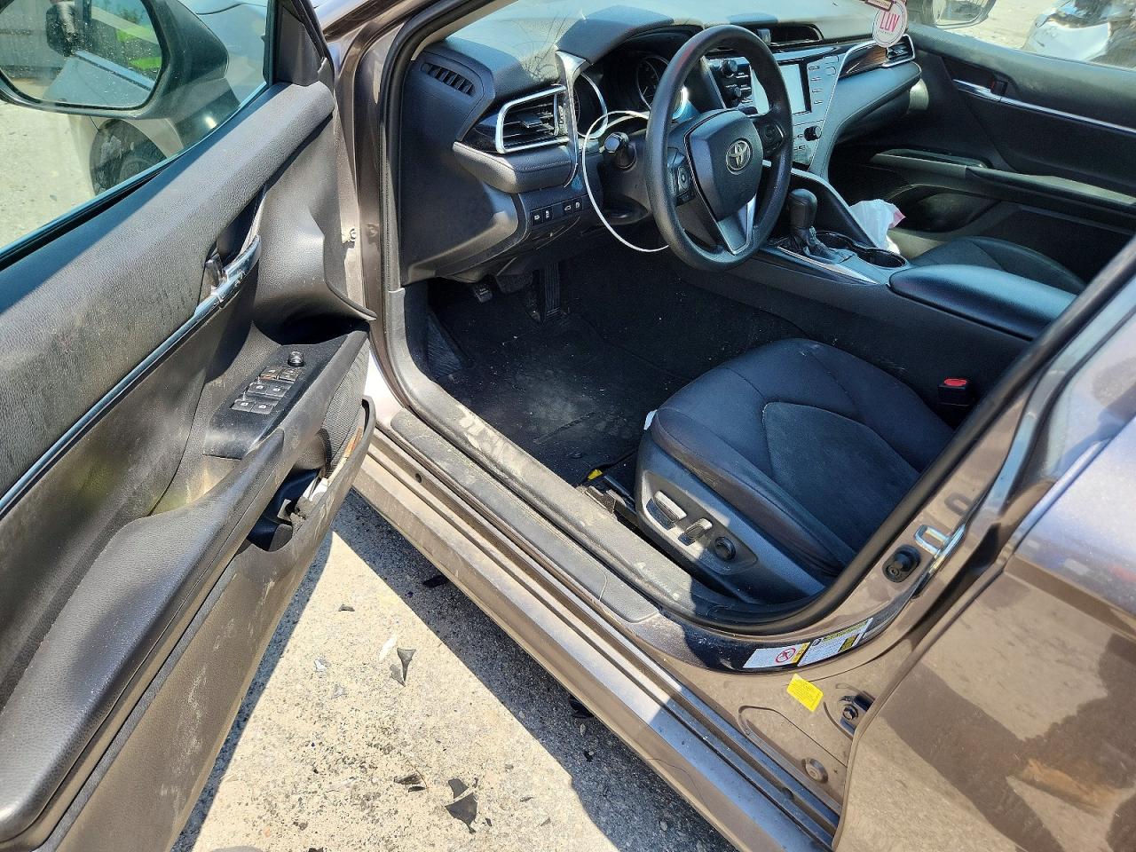 2018 TOYOTA CAMRY