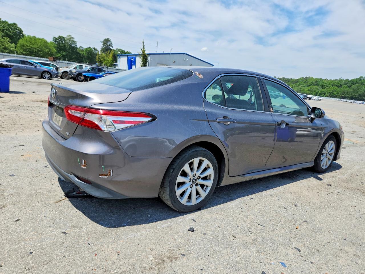 2018 TOYOTA CAMRY